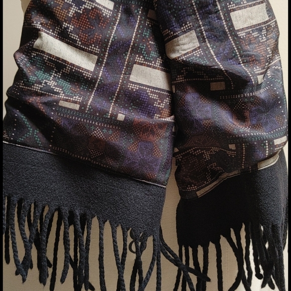 Vintage Italian Wool & Silk Winter Scarf - Picture 14 of 16